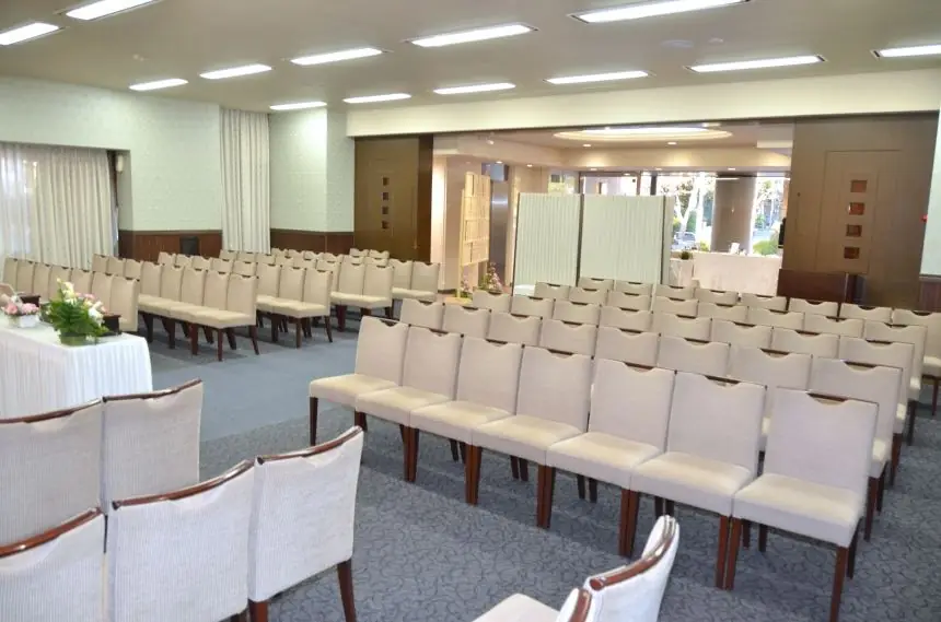 多磨葬祭場(日華斎場)